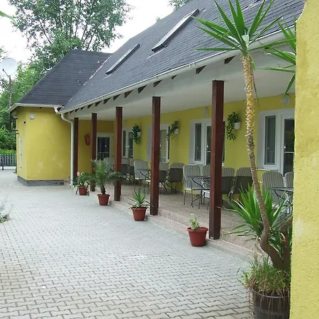 Relax Apartmans Balatonszemes